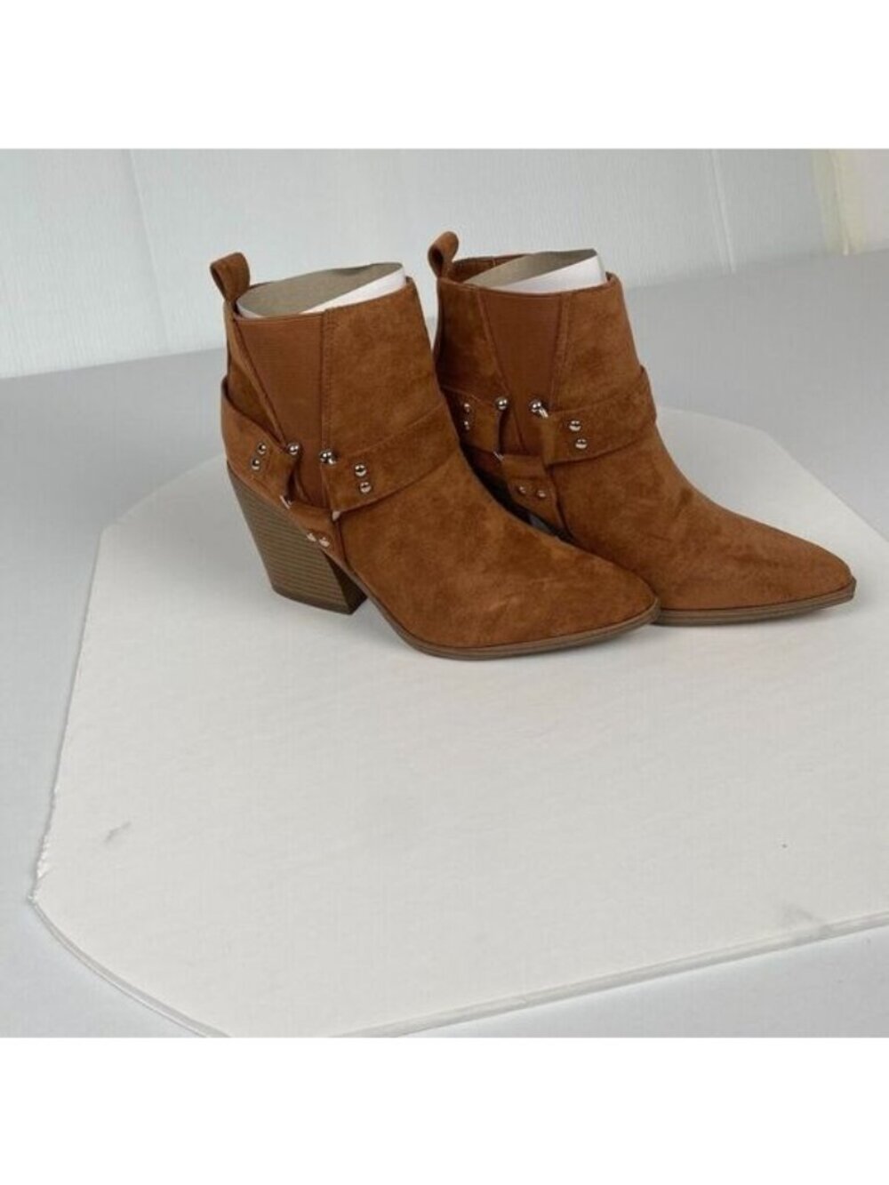 YOKI Women's Bootie Fashion Ankle Boots Goldie Harness Size 7.5 Muriel Rust New - Picture 1 of 15